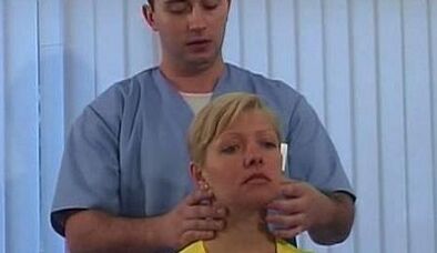 Las razones para el desarrollo de la osteocondrosis cervical